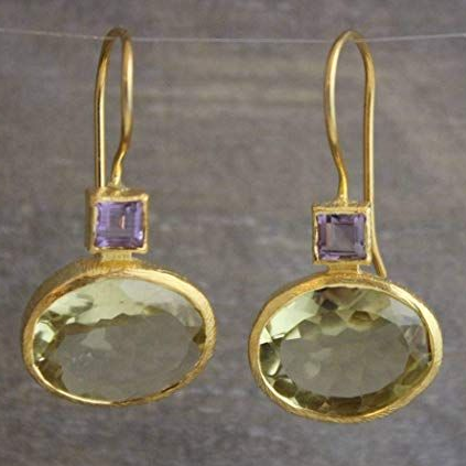 Vintage arany fülbevalók zöld kristállyal