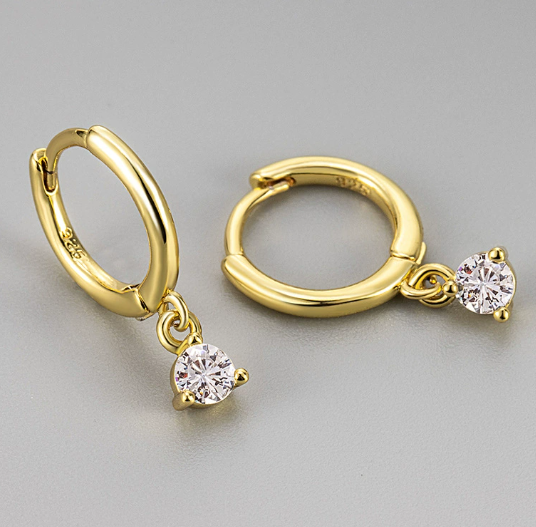 Delia fésűs fülbevalók