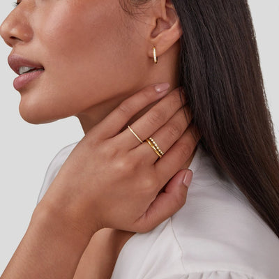 Marissa gyűrű fehér kristályokkal rétegezve